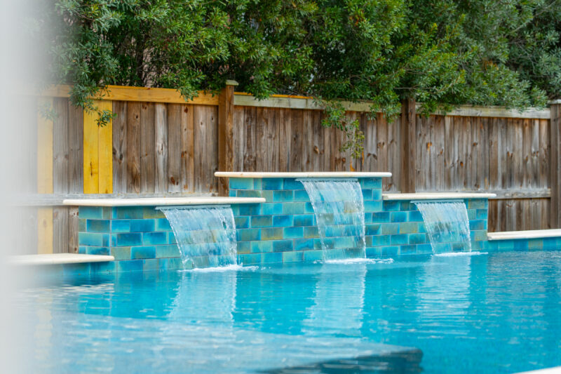 Gunite pool waterfalls